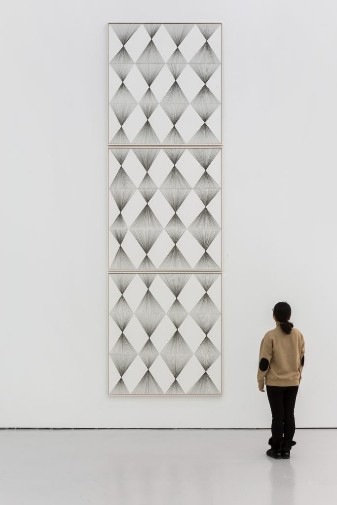 Ignacio Uriarte, Vertical Rhombus Iteration No. 1 - No. 3, Pigmentierte Tinte auf Papier, je 154,6 x 143 x 3 cm, 2017. White Space Beijing