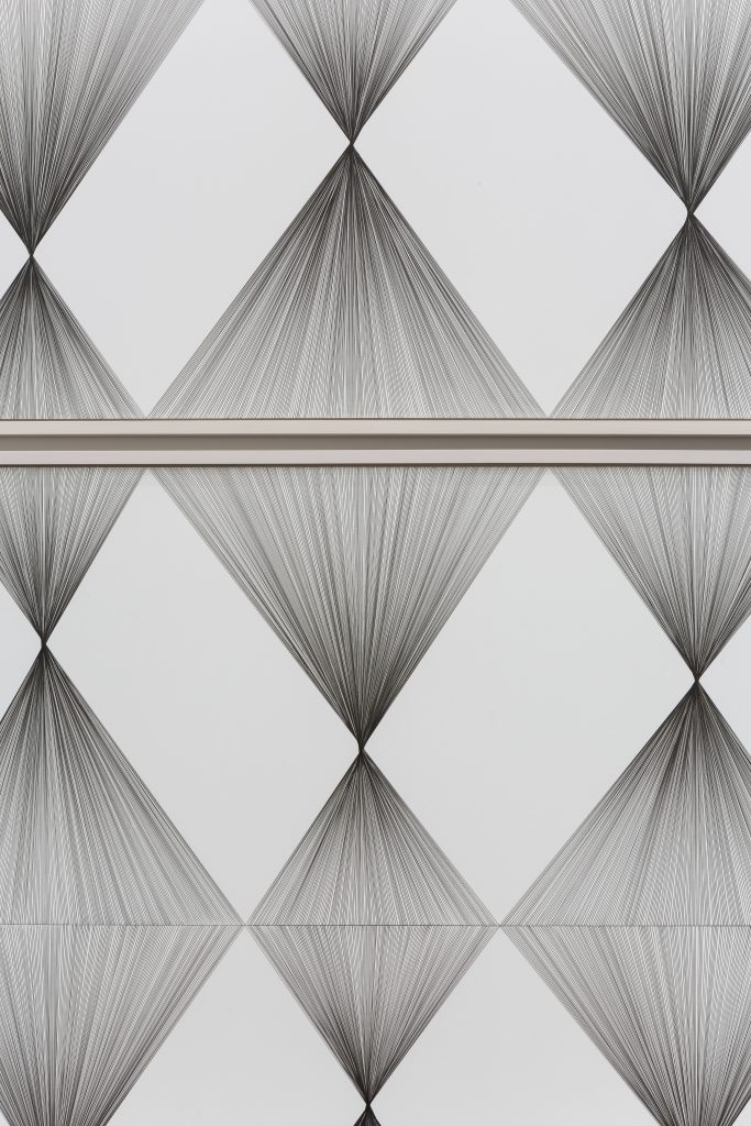 Detail zu: Ignacio Uriarte, Vertical Rhombus Iteration No. 1 - No. 3, Pigmentierte Tinte auf Papier, 2017